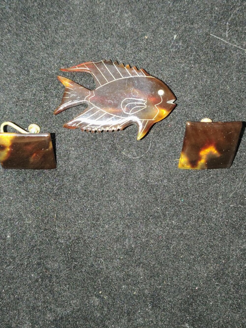 Vintage Faux Tortoiseshell Angelfish Brooch & ScrewβBack Earrings Set β HandβEtc